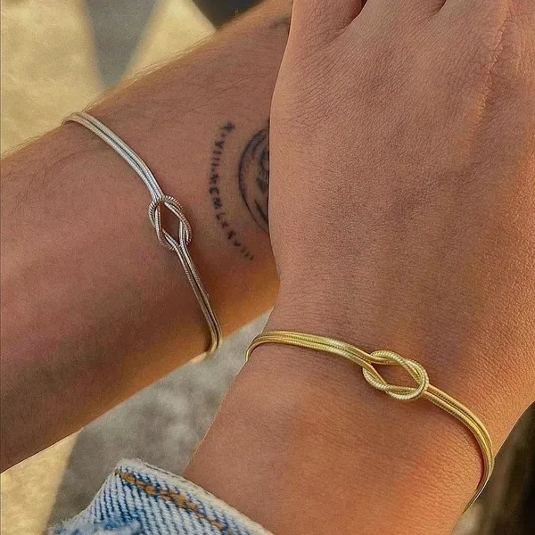 Gold_Trending_Knot_Anti_Tarnish_Couple_Bracelet